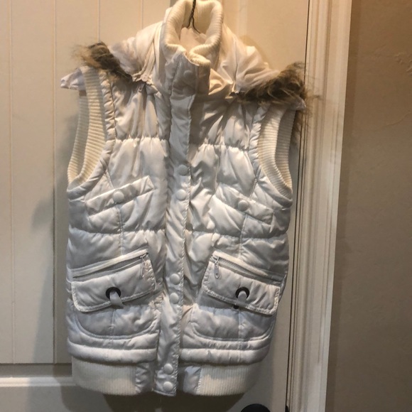 Warm puffer vest size M juniors - Picture 1 of 4
